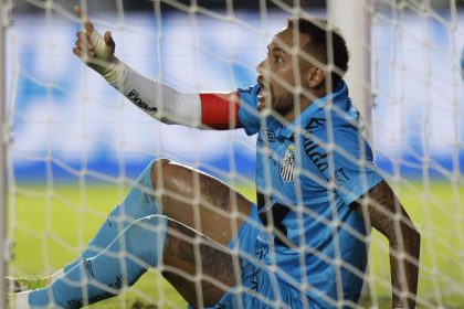 Neymar expulsé à Santos : l'attaquant pousse un coup de gueule contre l'arbitrage