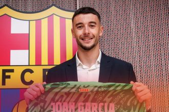 Barça – Joan Garcia reste serein face aux soucis d’inscription avant la reprise de la Liga