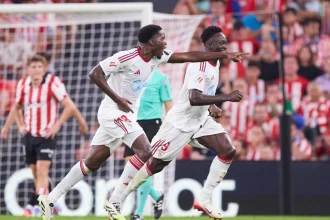 Mercato : Séville vise Léo Pereira pour remplacer Loïc Badé